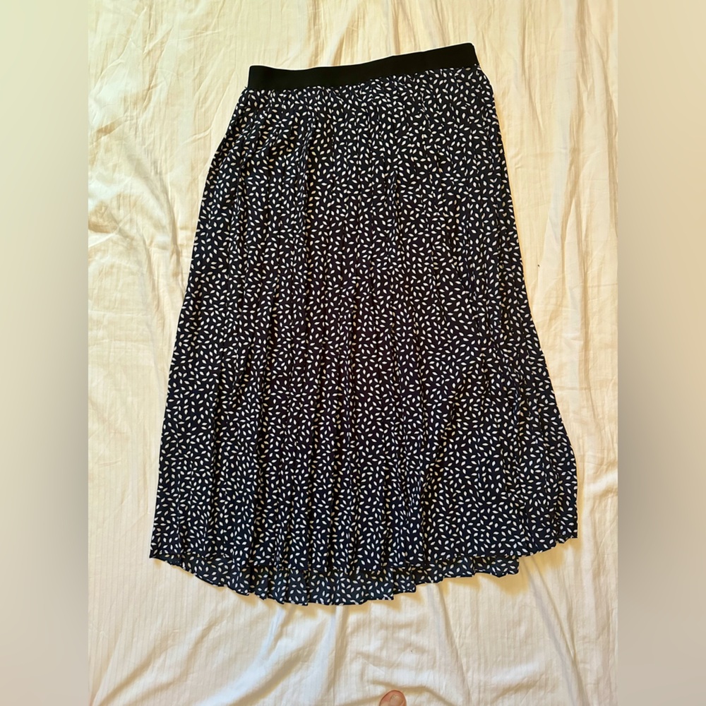 Navy Blue and White Pleated Patterned Women's Skirt
